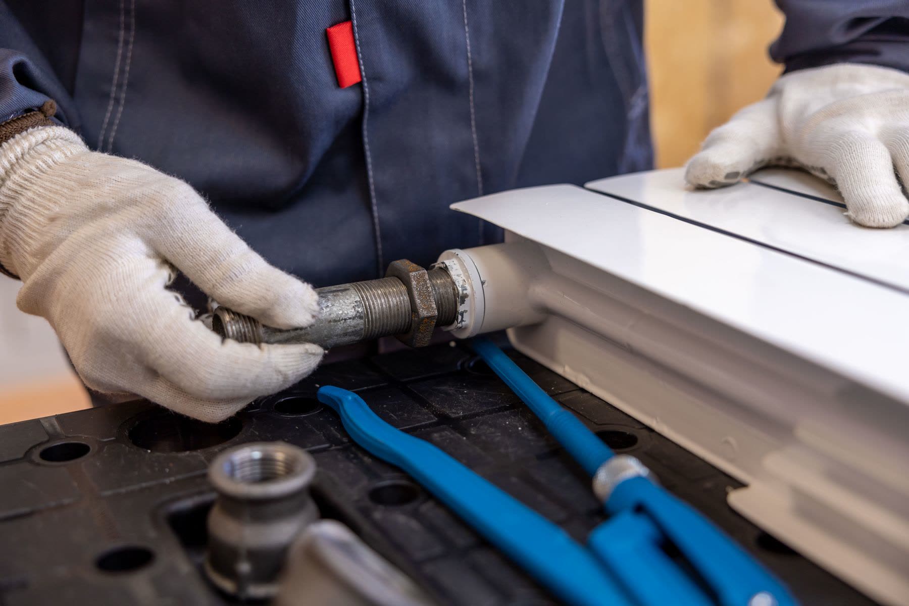 5 Simple Plumbing Tips Every Homeowner Should Know