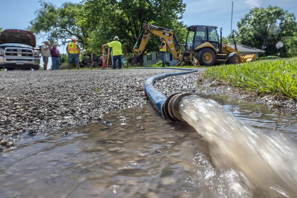 How do I know if my sewer lateral needs to be replaced?